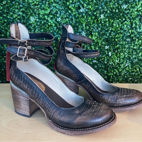 L5-010 Freebird Randi - Picture 2 of 2